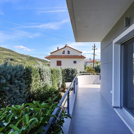 Villa Sara Village Oasis