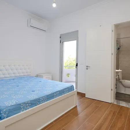 Villa Sara Village Oasis