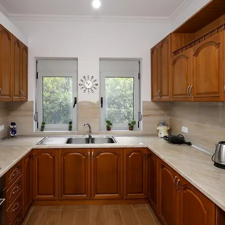 Villa Sara Village Oasis Berat