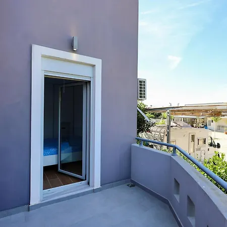 Sara Village Oasis Berat