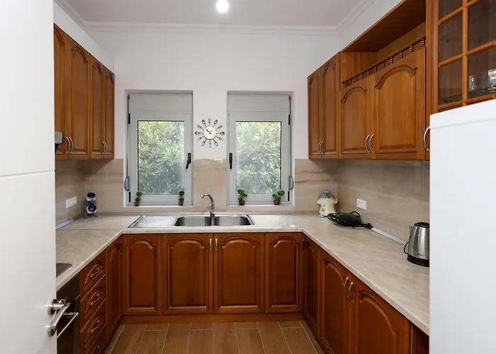 别墅 Sara Village Oasis 培拉特