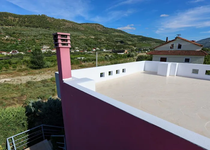 Sara Village Oasis 培拉特