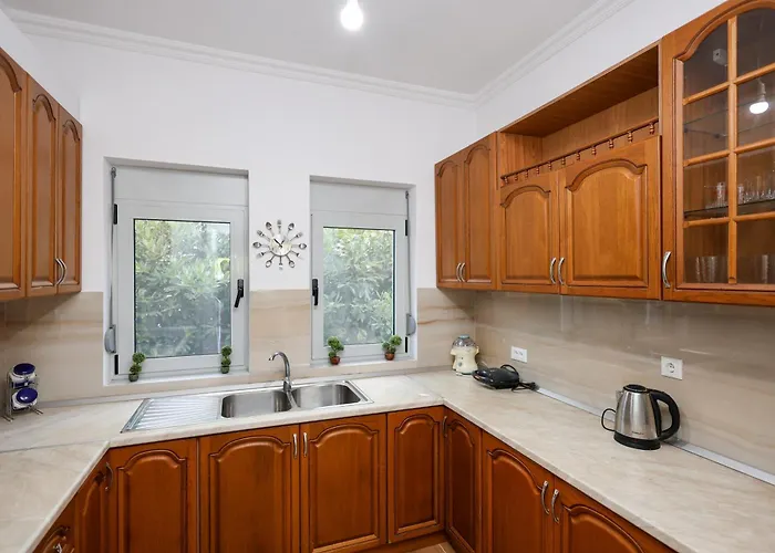 Sara Village Oasis 别墅