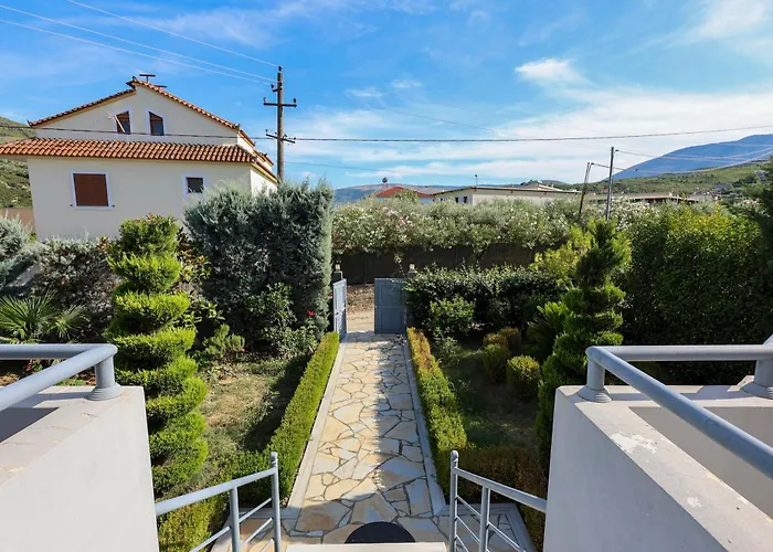 Sara Village Oasis 别墅 *