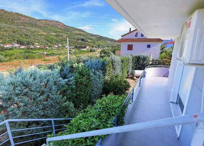 别墅 Sara Village Oasis 培拉特