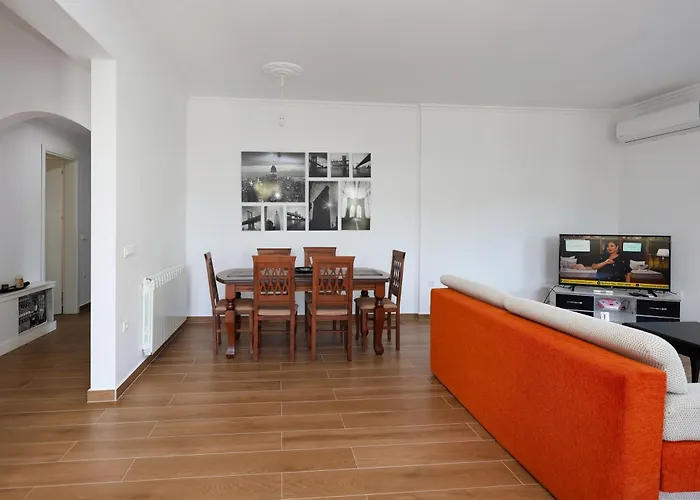 别墅 Sara Village Oasis 培拉特